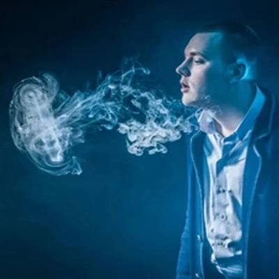 Le gouvernement écossais a annoncé l'interdiction des cigarettes électronique...