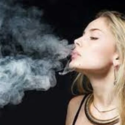 Pourquoi ai-je la nausée après avoir vapé ?